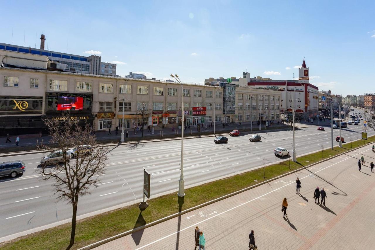 Apartments On Ploscha Yakuba Kolasa Minsk Exteriör bild